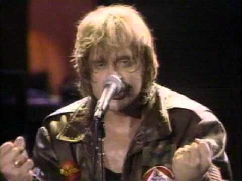 Stranger in a Strangeland * Eddie Money Live in Concert